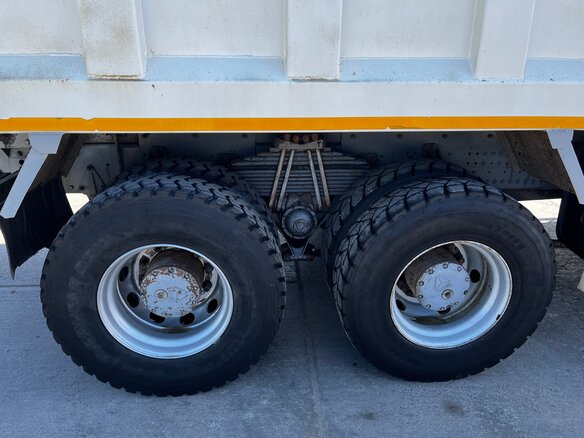 2012 Sinotruk Howo Прочие Кабины, белый, 3000000 рублей - вид 7