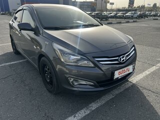 2015 Hyundai Solaris I Рестайлинг, серый, 725000 рублей, вид 2