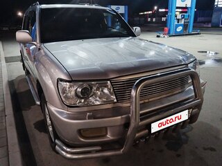 2002 Toyota Land Cruiser 100 Series Рестайлинг 1, серебристый, 1800000 рублей, вид 1