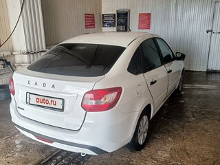 2020 Lada (ВАЗ) Granta I Рестайлинг, белый, 688000 рублей, вид 3