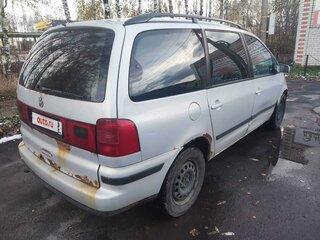 2003 Volkswagen Sharan I Рестайлинг 2, серебристый, 488888 рублей, вид 3