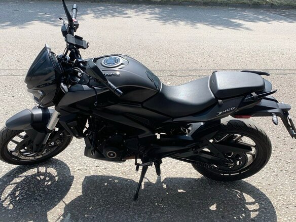 2022 Bajaj Dominar 400, чёрный, 290000 рублей - вид 1