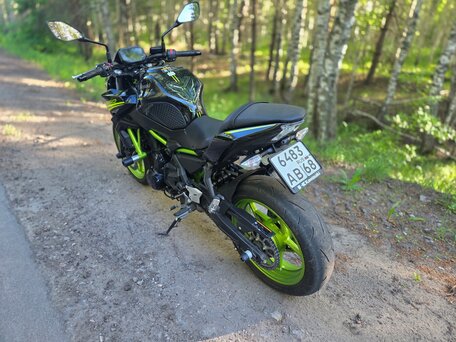 2021 Kawasaki Z 650, зелёный, 650000 рублей, вид 4