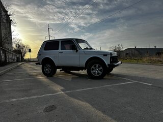 2002 Lada (ВАЗ) 2121 (4x4) I Рестайлинг, белый, 360000 рублей, вид 2