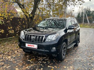 2011 Toyota Land Cruiser Prado 150 Series, чёрный, 2000000 рублей, вид 1