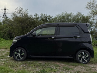 2017 Honda N-WGN I Рестайлинг, чёрный, 600000 рублей, вид 4