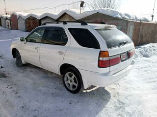 1997 Nissan R'nessa, белый, 395000 рублей, вид 4