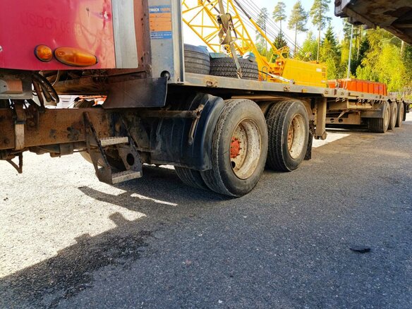 2003 Freightliner Century Class, красный, 1690000 рублей - вид 17