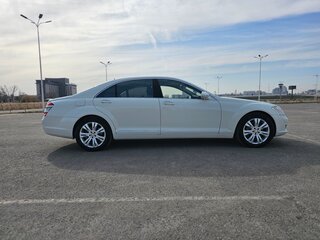 2008 Mercedes-Benz S-Класс 550 V (W221), белый, 3500000 рублей, вид 5