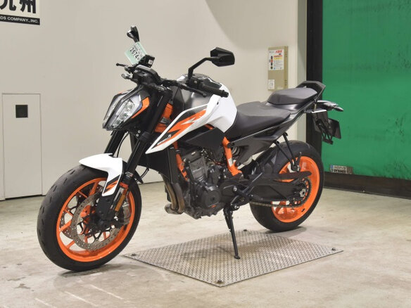 2022 KTM 890 Duke R, белый, 870000 рублей - вид 3