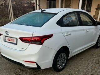 2020 Hyundai Solaris II, белый, 2000000 рублей, вид 2