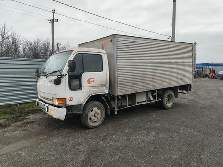 1995 Nissan Condor, белый, 750000 рублей, вид 2