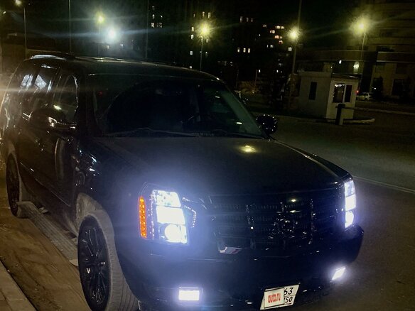 2008 Cadillac Escalade III, чёрный, 1299999 рублей - вид 2