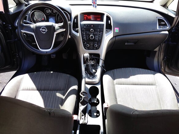 2011 Opel Astra J, серый, 550000 рублей - вид 6