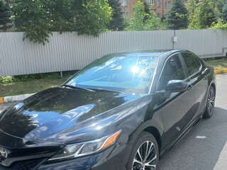 2020 Toyota Camry US Market VIII (XV70), чёрный, 3250000 рублей, вид 2