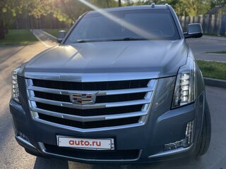 2017 Cadillac Escalade IV, серебристый, 3700000 рублей, вид 2