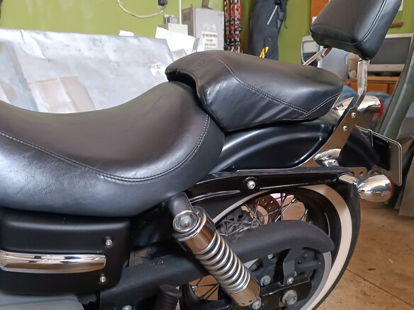 2009 Harley-Davidson Street Bob, чёрный, 1000000 рублей - вид 2