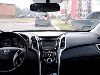 2012 Hyundai i30 II, красный, 900000 рублей, вид 4
