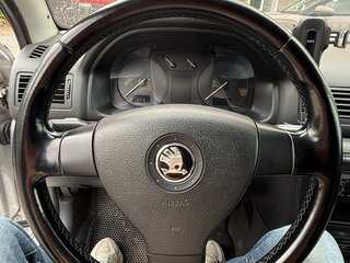 2002 Skoda Octavia I (A4) Рестайлинг, серебристый, 550000 рублей, вид 4