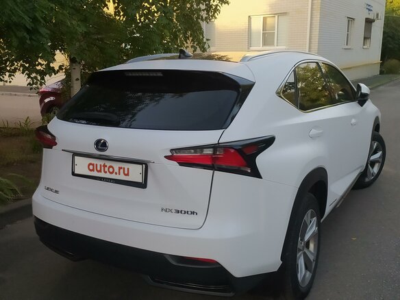 2014 Lexus NX 300h I, белый, 2650000 рублей - вид 6