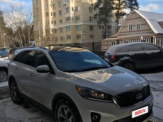 2019 Kia Sorento III Prime Рестайлинг, белый, 2300000 рублей, вид 2