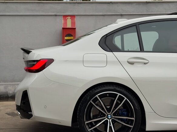 2023 BMW 3 серии 320i VII (G2x) Рестайлинг, белый, 3230000 рублей - вид 9