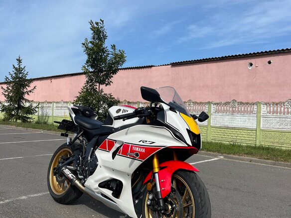 2022 Yamaha YZF-R7, золотистый, 1800000 рублей - вид 6