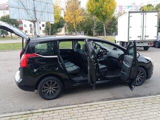 2010 Peugeot 5008 I, чёрный, 1050000 рублей, вид 2