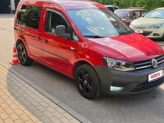 2018 Volkswagen Caddy IV, красный, 1800000 рублей, вид 2