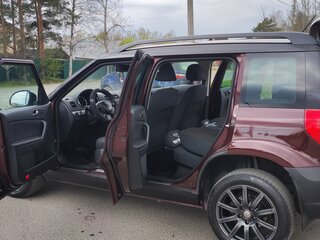 2012 Skoda Yeti I, пурпурный, 990000 рублей, вид 4
