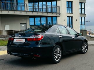 2017 Toyota Camry VII (XV50) Рестайлинг 2, чёрный, 2300000 рублей, вид 3
