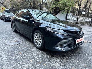2021 Toyota Camry VIII (XV70), чёрный, 2550000 рублей, вид 2