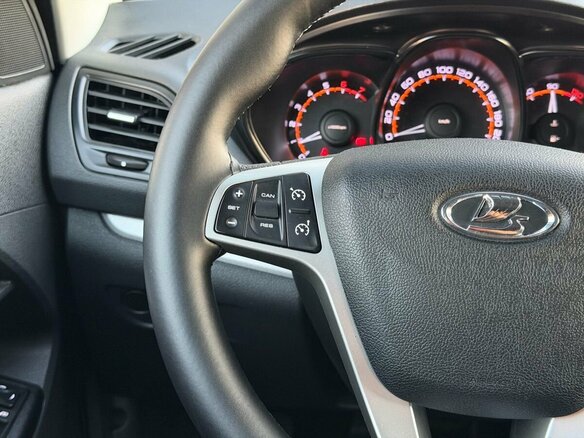 2020 Lada (ВАЗ) Vesta I, серый, 1120000 рублей - вид 18