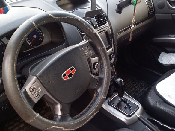 2013 Geely Emgrand EC7, серый, 370000 рублей - вид 5