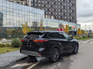 2026 Toyota Highlander IV (XU70), чёрный, 5390000 рублей, вид 2