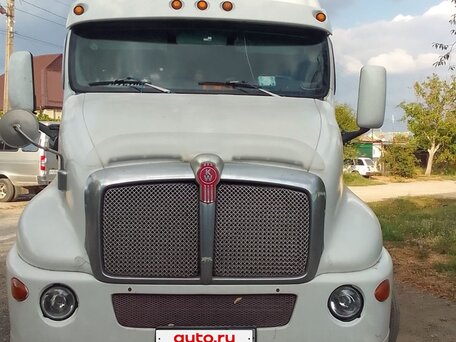 2004 Kenworth T2000, белый, 2200000 рублей, вид 1