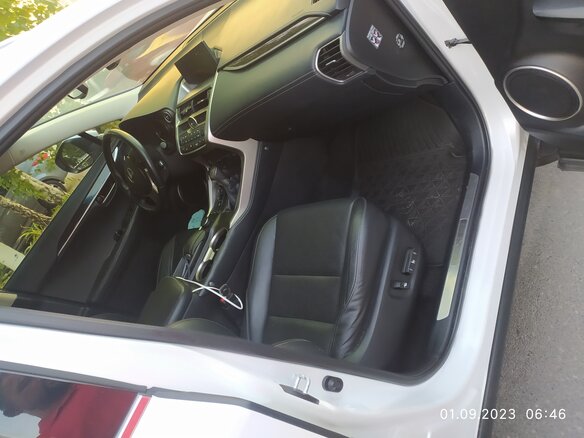 2014 Lexus NX 300h I, белый, 2650000 рублей - вид 14