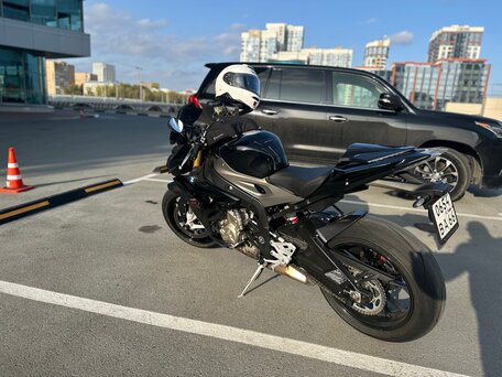 2015 BMW S 1000 R, чёрный, 900000 рублей, вид 3