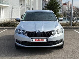 2018 Skoda Octavia III (A7) Рестайлинг, серебристый, 1790000 рублей, вид 2