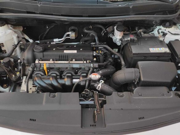 2016 Hyundai Solaris I Рестайлинг, белый - вид 5