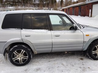1998 Toyota RAV4 I (XA10), серебристый, 570000 рублей, вид 4