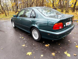 1997 BMW 5 серии 528i IV (E39), зелёный, 2500000 рублей, вид 2