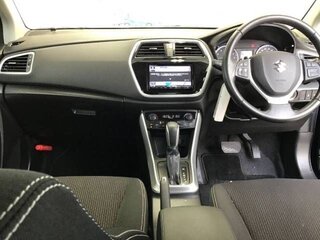 2017 Suzuki SX4 II (S-Cross) Рестайлинг, синий, 1800000 рублей, вид 4