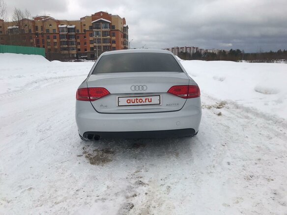 2010 Audi A4 IV (B8), серебристый, 1100000 рублей - вид 5