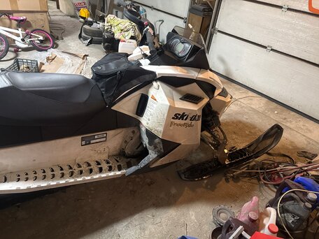 2010 BRP Ski-Doo Freeride, белый, 800000 рублей, вид 5