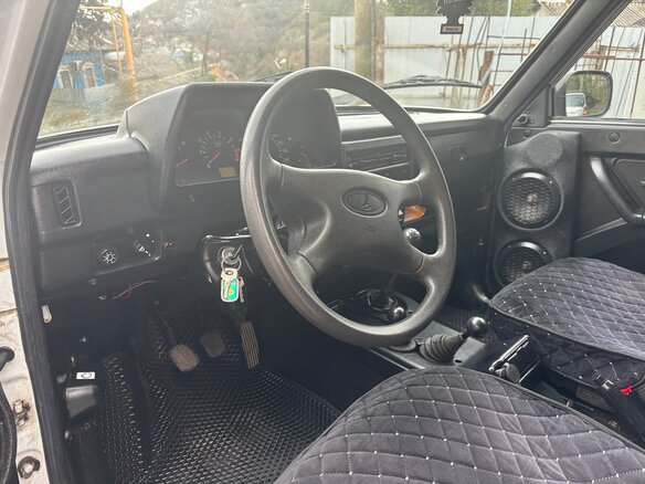 2013 Lada (ВАЗ) 2121 (4x4) I Рестайлинг, белый, 550000 рублей - вид 8