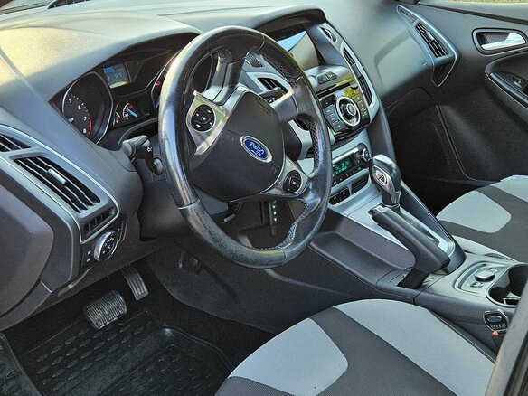 2014 Ford Focus III, чёрный, 1000000 рублей - вид 7