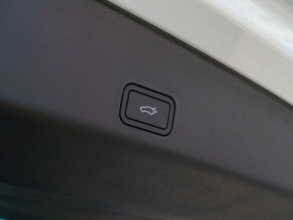 2026 Geely Monjaro I, белый, 4954990 рублей - вид 19