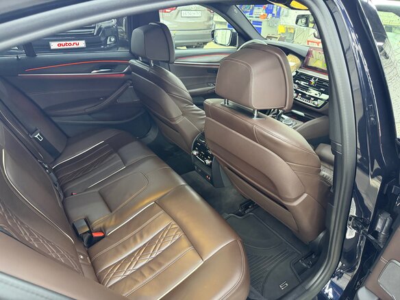 2020 BMW 5 серии 530i xDrive VII (G30/G31/G38) Рестайлинг, синий, 4700000 рублей - вид 15