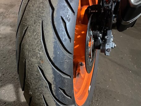 2020 KTM 390 Duke, белый, 530000 рублей, вид 4